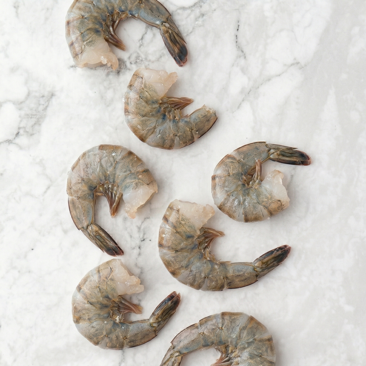 Camarón 21/25 con cáscara ecuatoriano 1kg