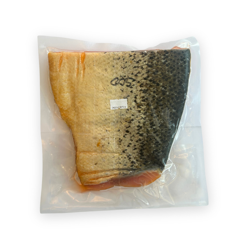 Salmón ahumado en frío Ming Hong con piel